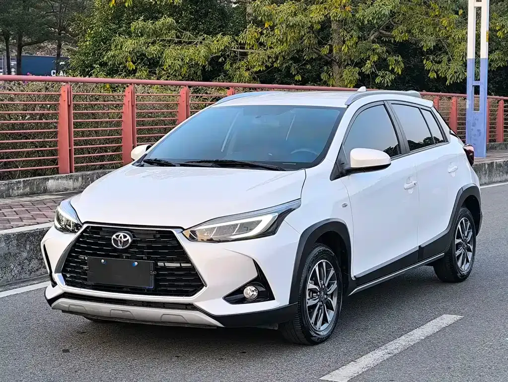 Toyota Yaris L 2023 из CN, фото 1