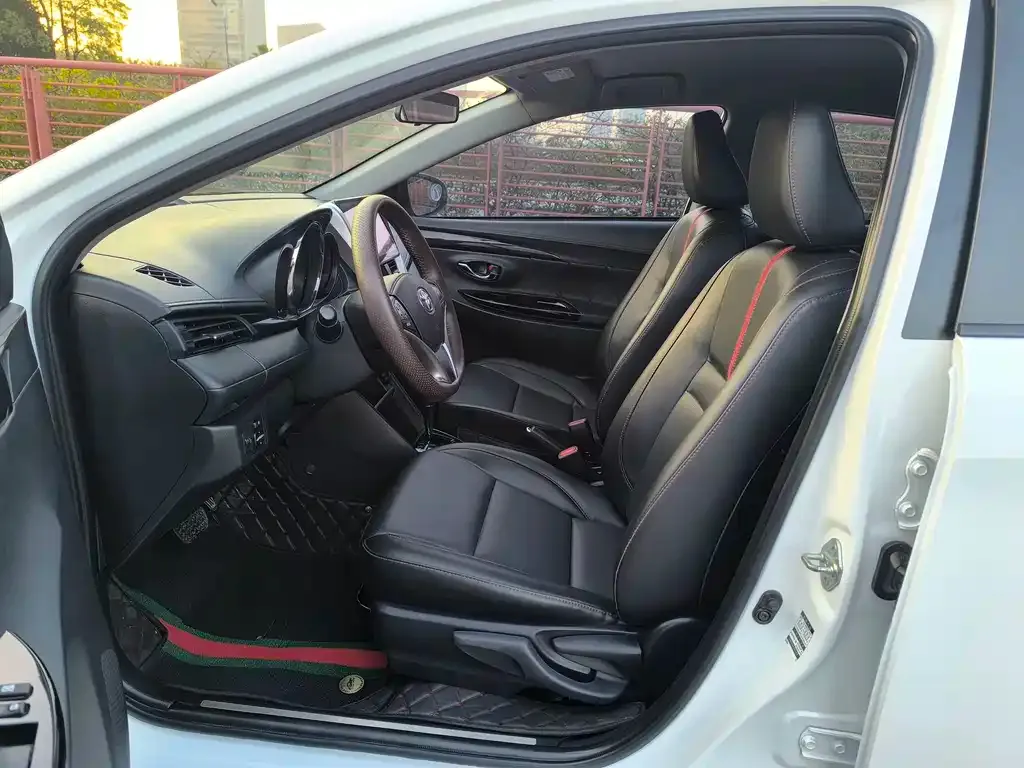 Toyota Yaris L 2023 из CN, фото 5