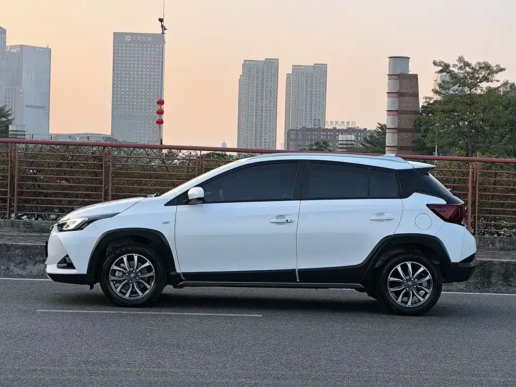 Toyota Yaris L 2023 из CN, фото 8