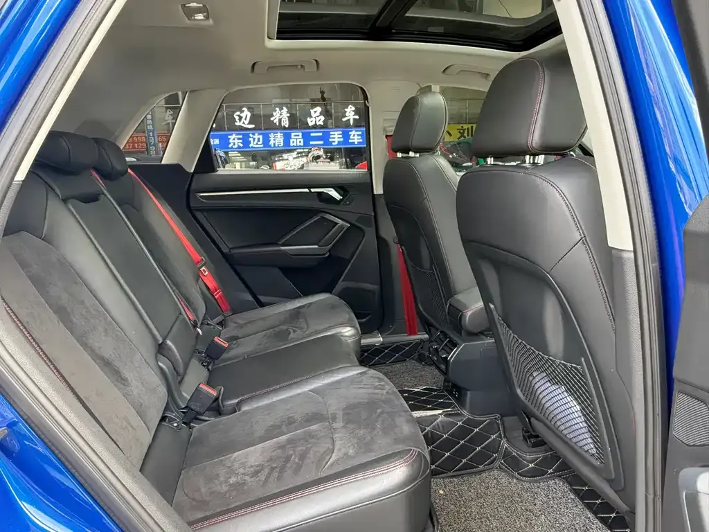 Audi Q3 2021 из CN, фото 4