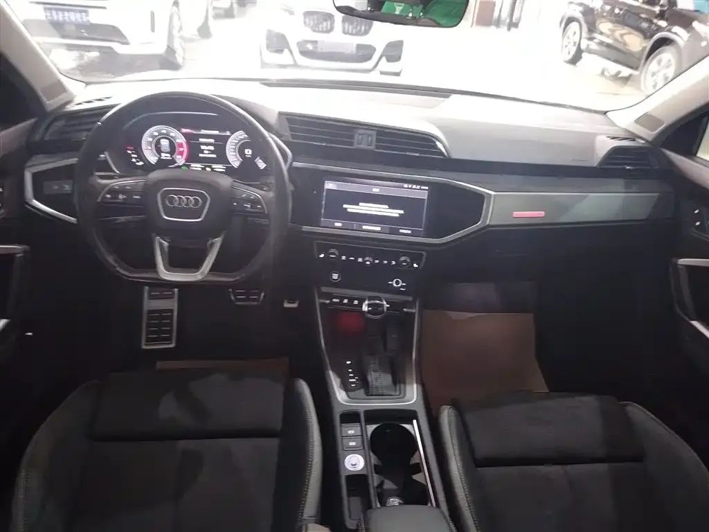 Audi Q3 2022 из CN, фото 2