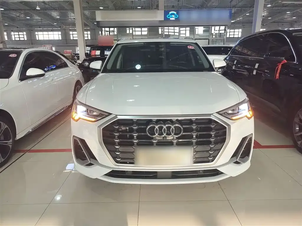 Audi Q3 2022 из CN, фото 10