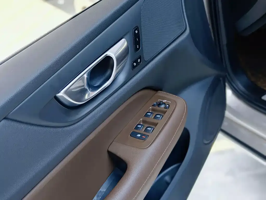 [object Object] S60 2023 из CN, фото 6