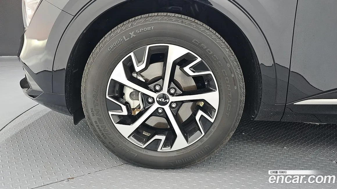 Kia Sportage — фото 8