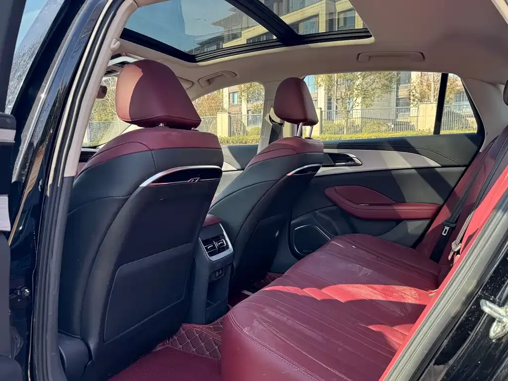 Hongqi H5 2024 из CN, фото 2