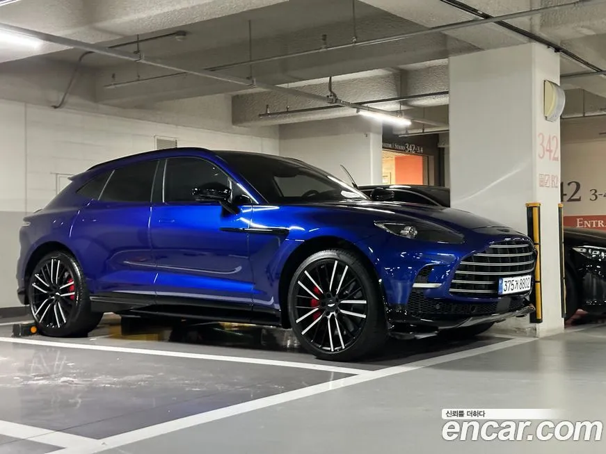 Aston Martin DBX 2024 из KR, фото 1