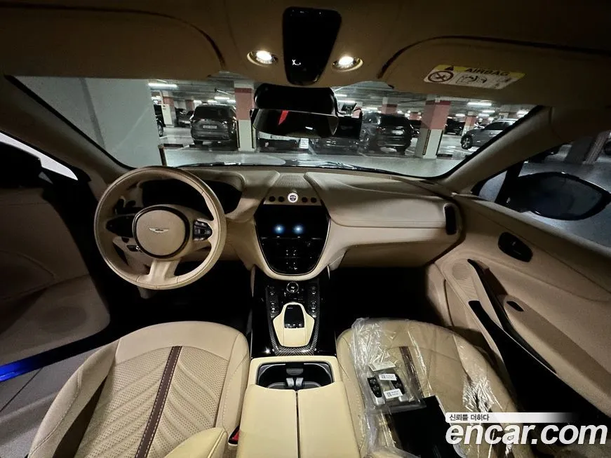 Aston Martin DBX 2024 из KR, фото 2