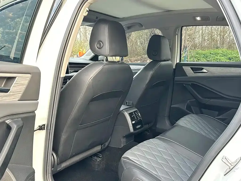 Volkswagen Sagitar 2022 из CN, фото 3