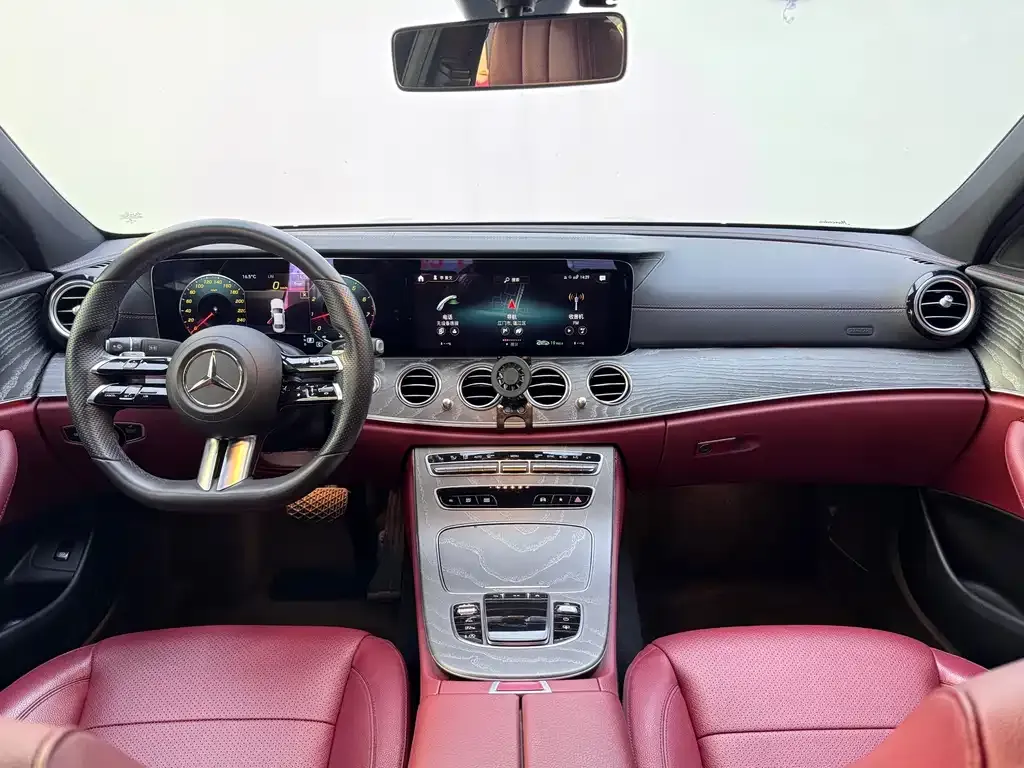 Mercedes-Benz E-Class — фото 3