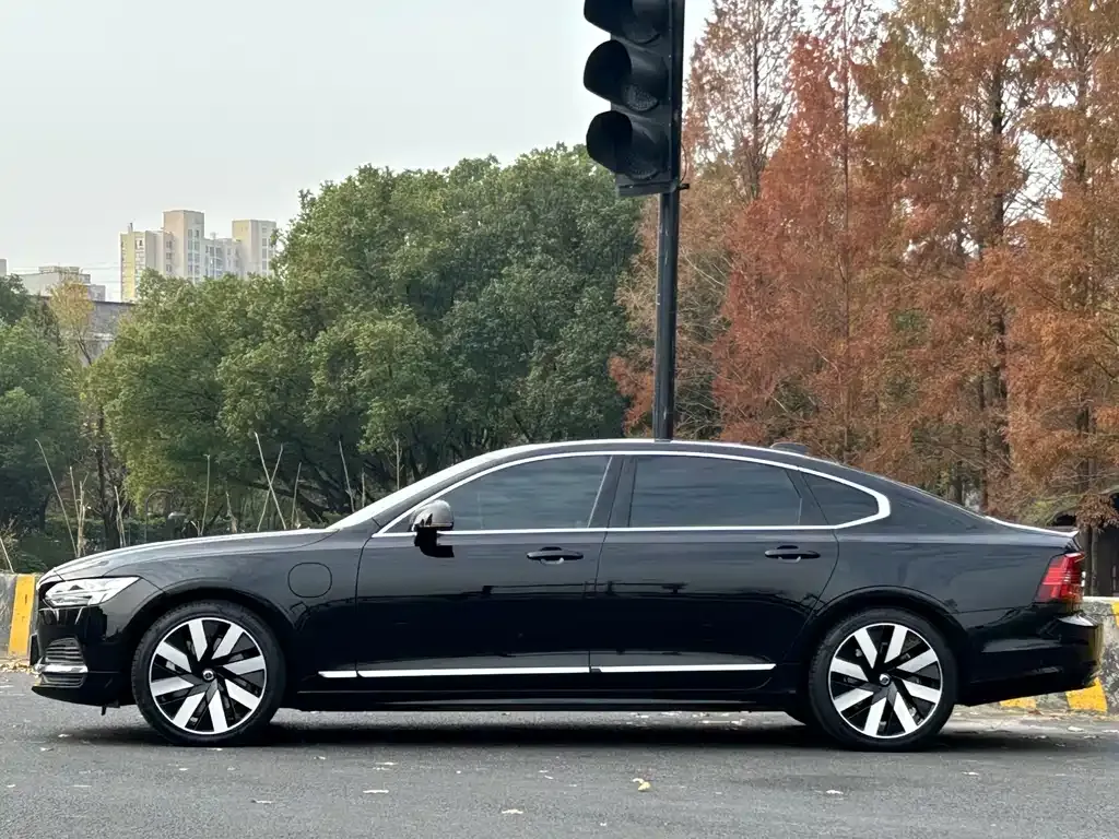 Volvo S90 PHEV — фото 5