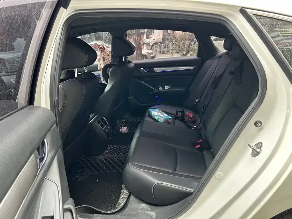 Honda Inspire 2023 из CN, фото 4