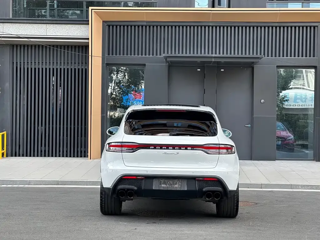 Porsche Macan — фото 7