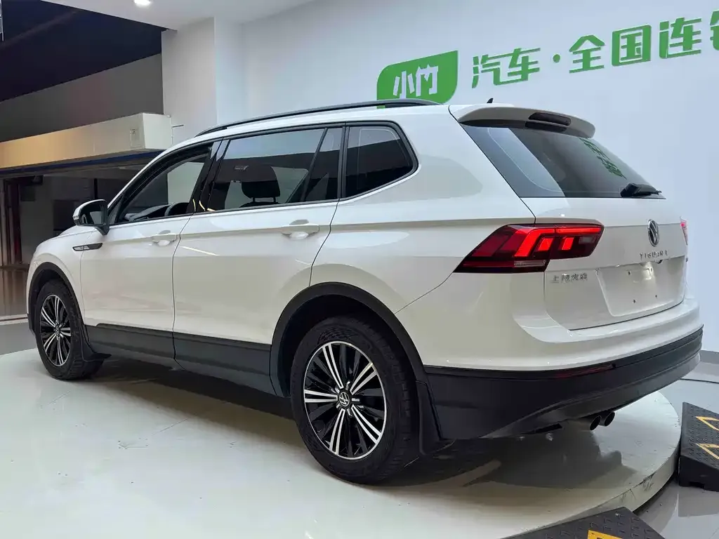 Volkswagen Tiguan L 2021 из CN, фото 10