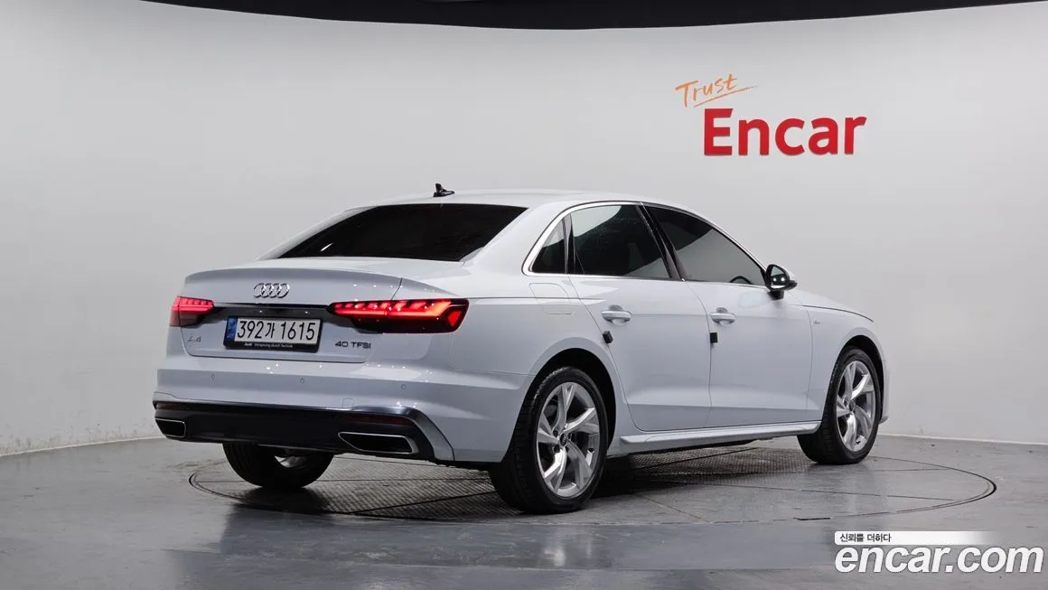 Audi A4 — фото 3