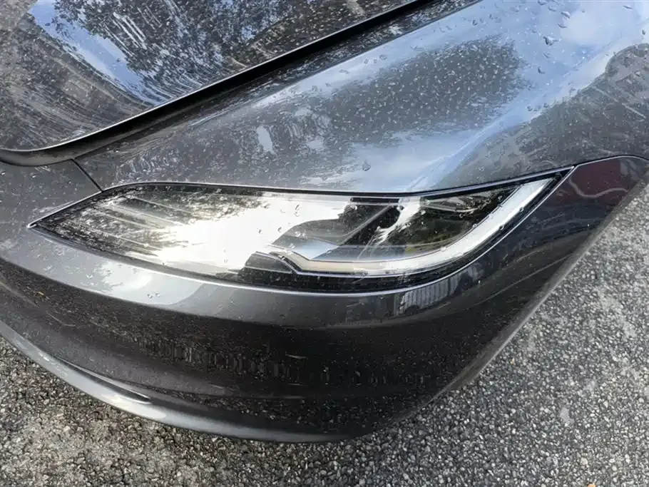 Tesla Model 3 — фото 10
