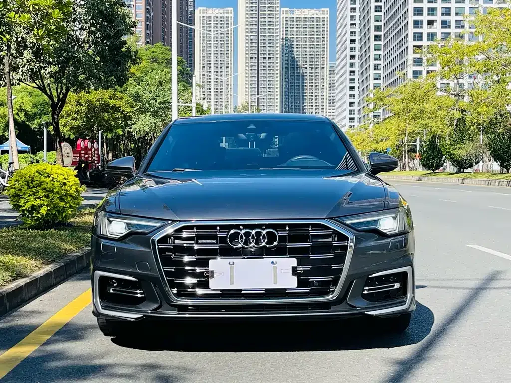 Audi A6L — фото 8