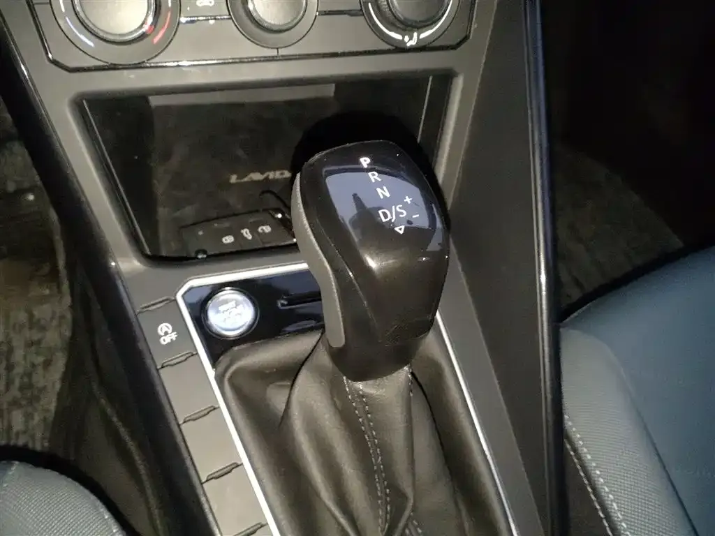 Volkswagen Lavida 2025 из CN, фото 4
