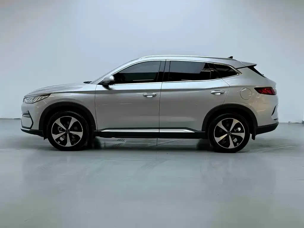 BYD PLUS New Energy — фото 4
