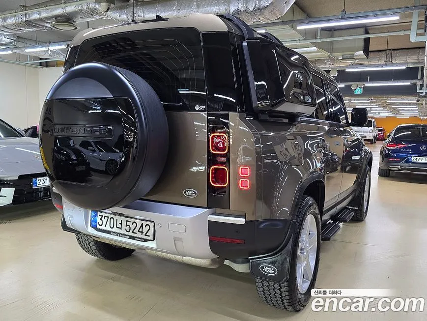 Land Rover Defender — фото 5