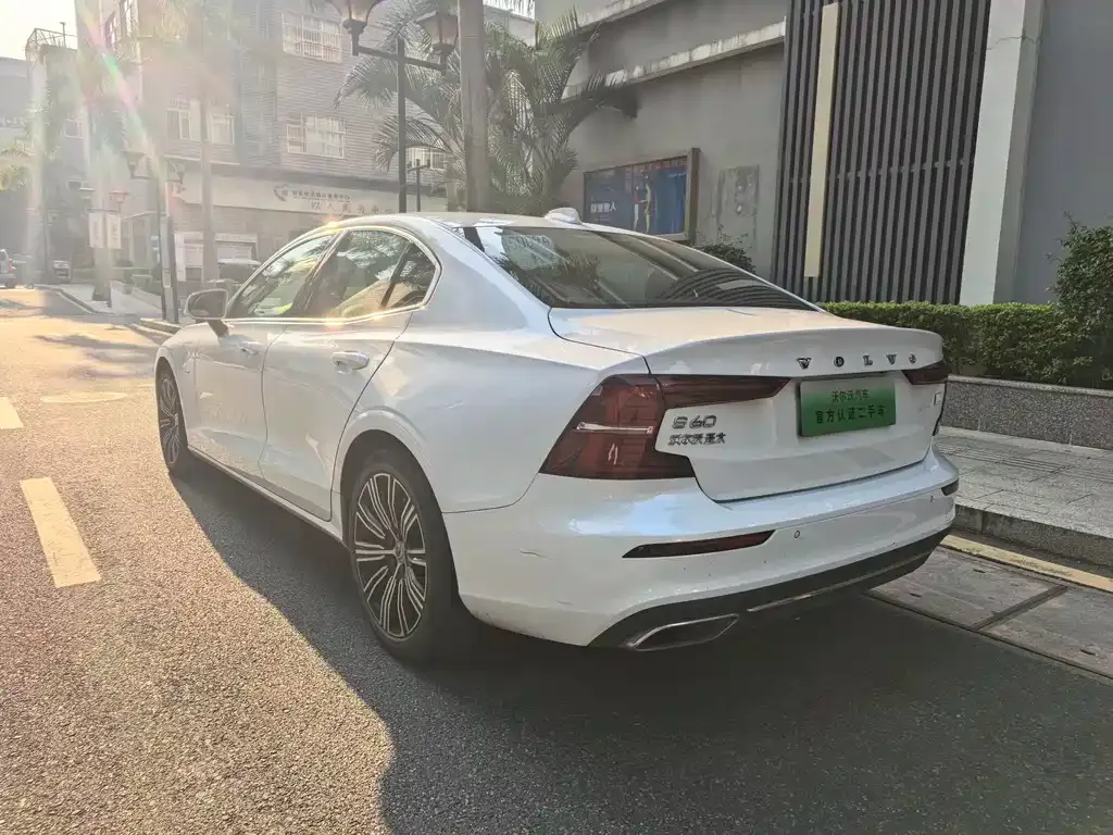 [object Object] S60 PHEV 2021 из CN, фото 9