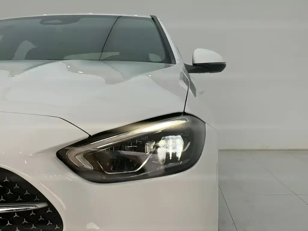 [object Object] C-Class 2022 из CN, фото 4