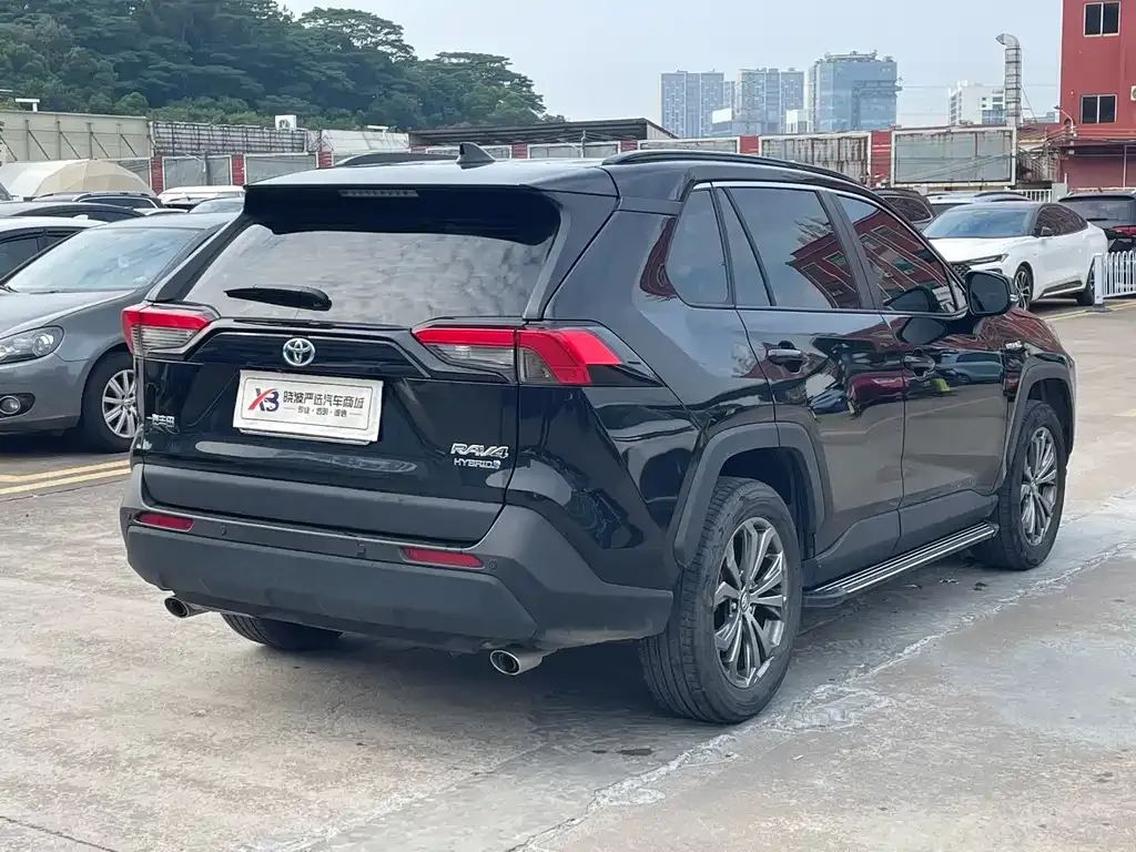 Toyota RAV4 2024 из CN, фото 6
