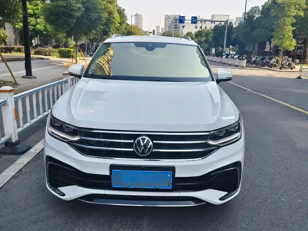 [object Object] Tiguan L 2023 из CN, фото 2