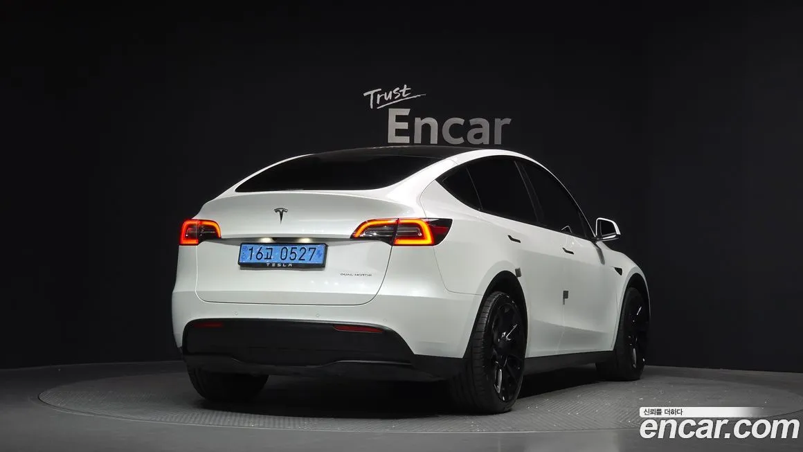 Tesla Model Y 2022 из KR, фото 9