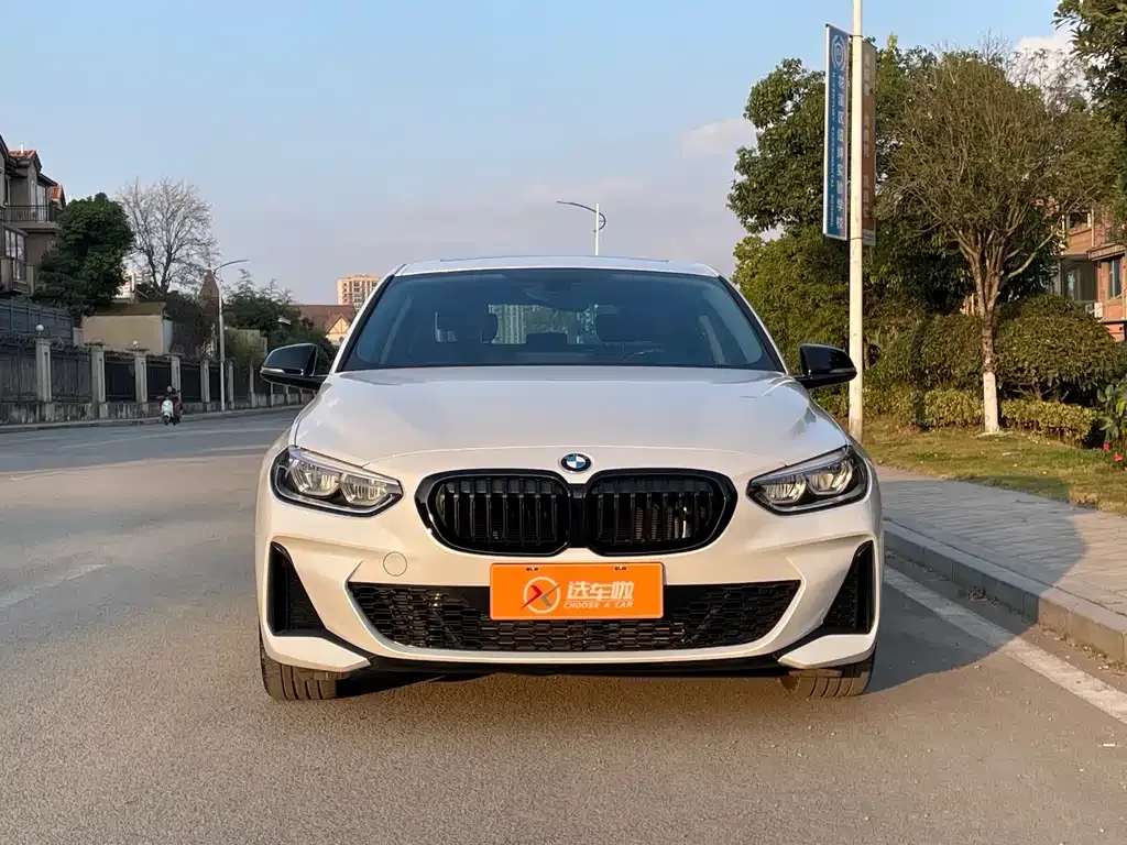 BMW 1 Series 2022 из CN, фото 5