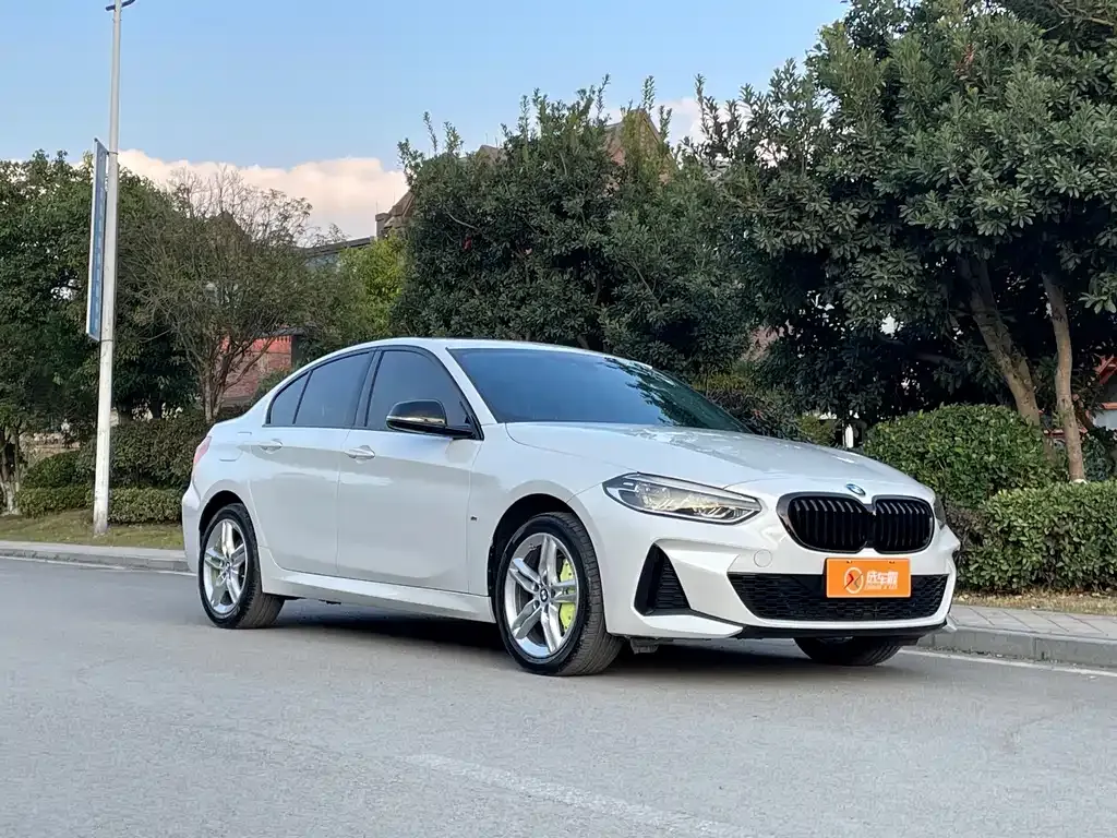 BMW 1 Series 2022 из CN, фото 10