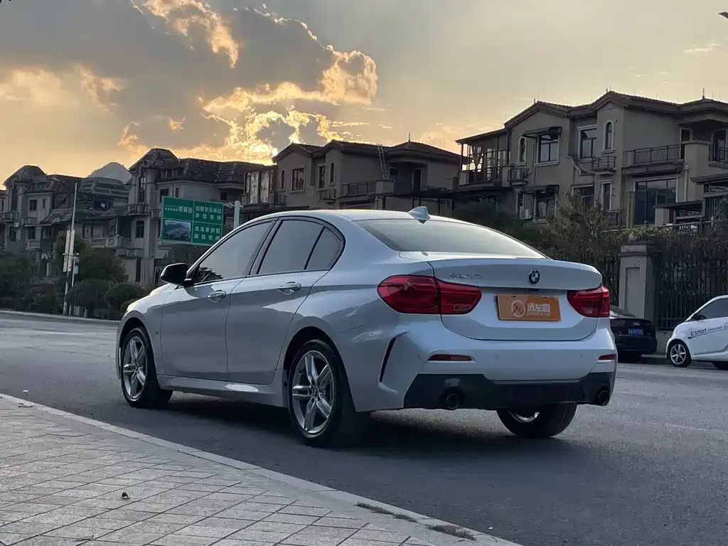 BMW 1 Series 2022 из CN, фото 4