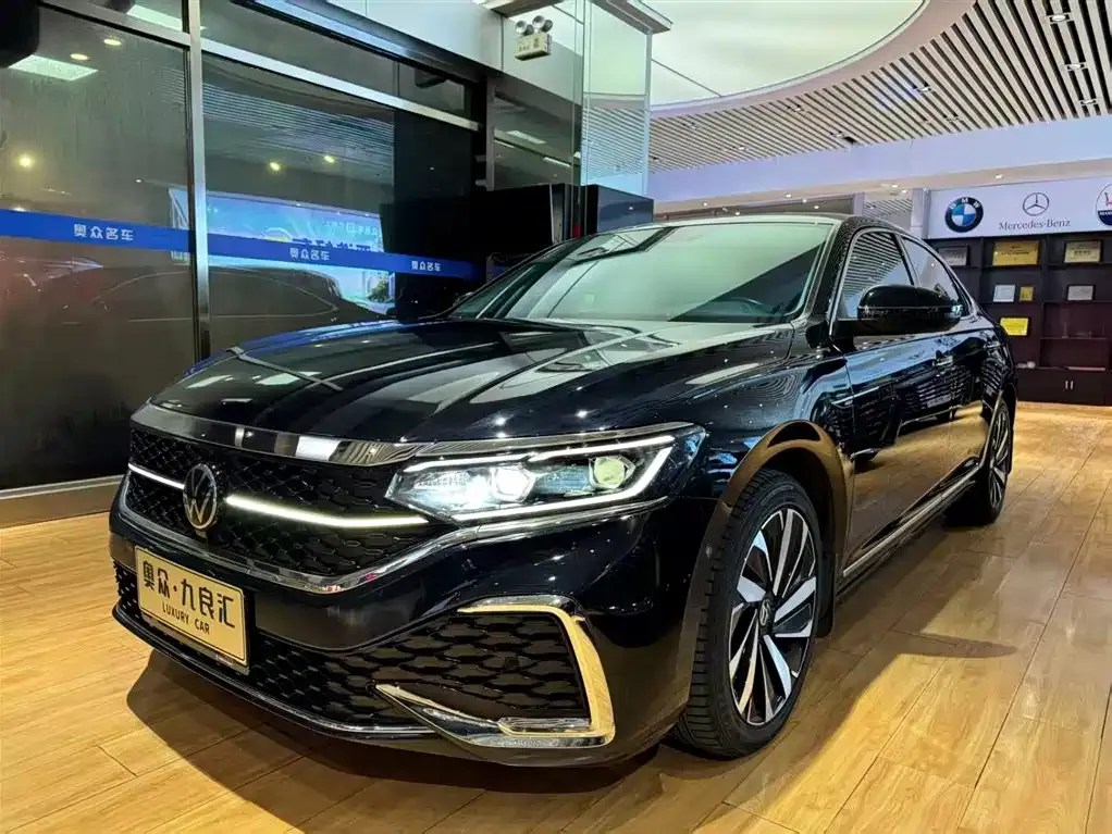 Volkswagen Passat 2022 из CN, фото 1