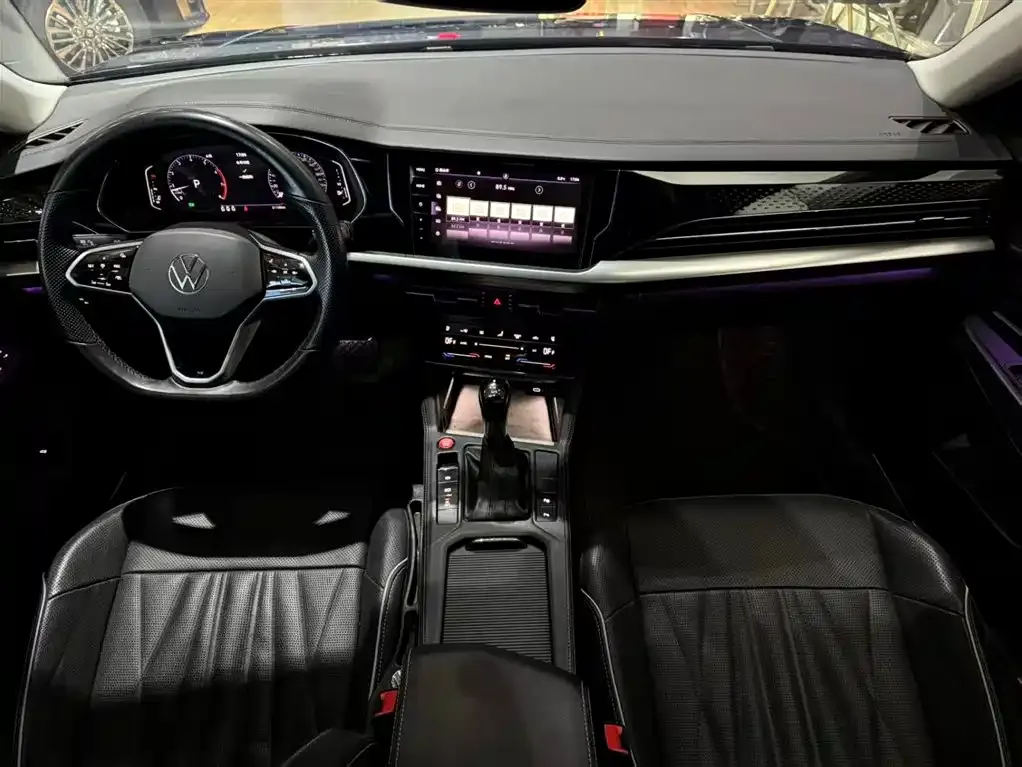 Volkswagen Passat 2022 из CN, фото 4