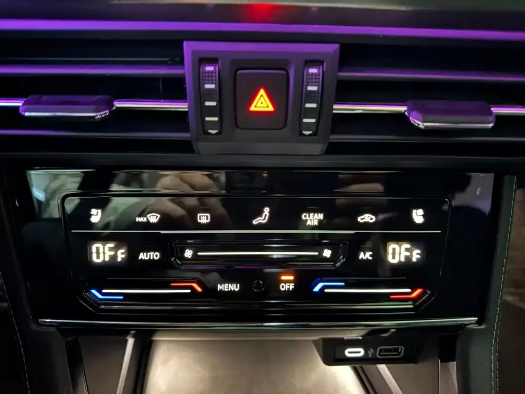 Volkswagen Passat 2022 из CN, фото 6
