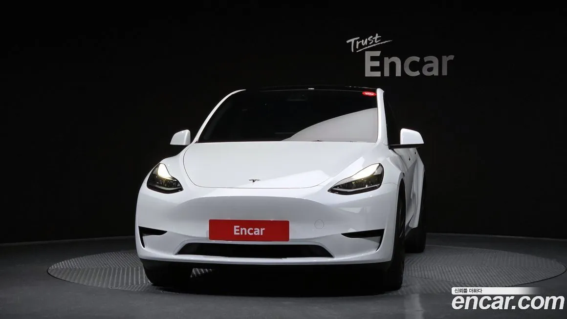 Tesla Model Y — фото 2