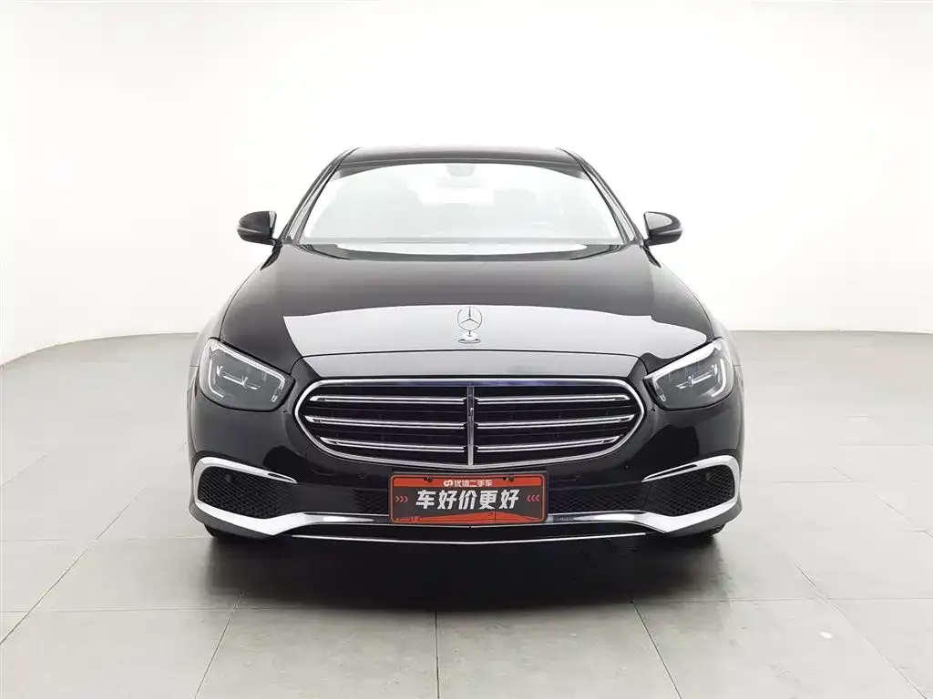 Mercedes-Benz E-Class — фото 2