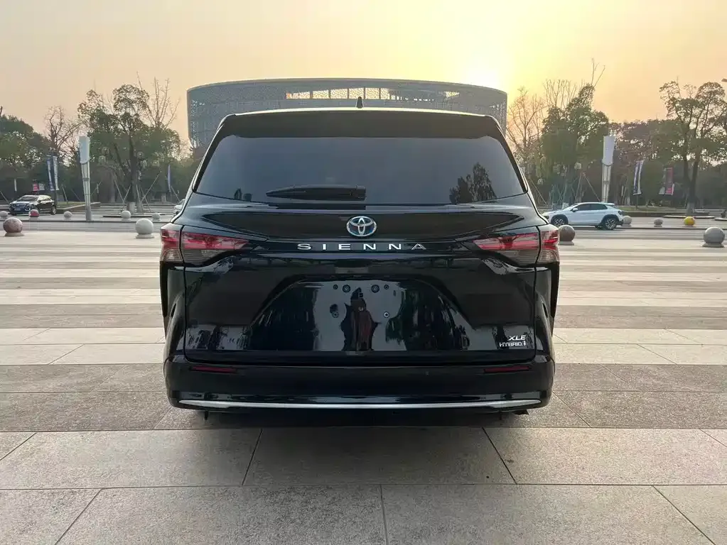 Toyota Sienna 2022 из CN, фото 6