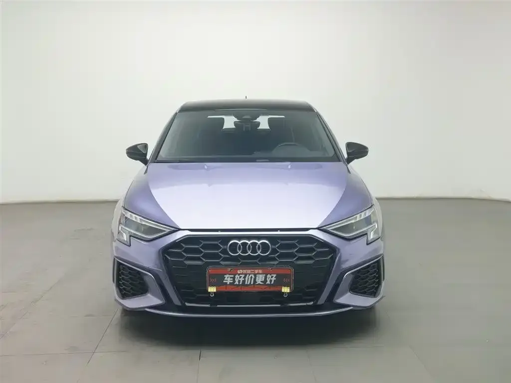 Audi A3 2023 из CN, фото 2
