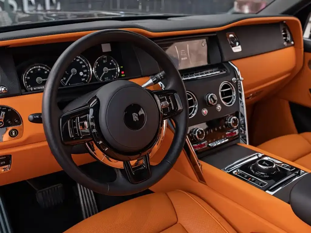 Rolls-Royce Cullinan 2023 из CN, фото 9