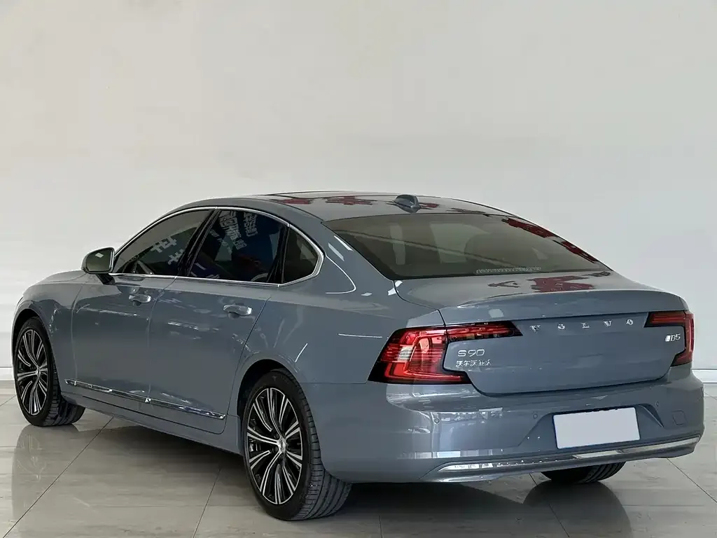 Volvo S90 — фото 3