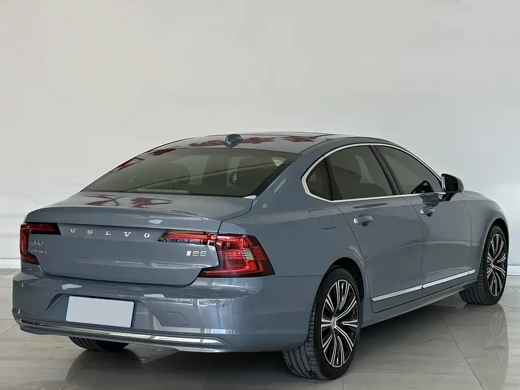 Volvo S90 — фото 6