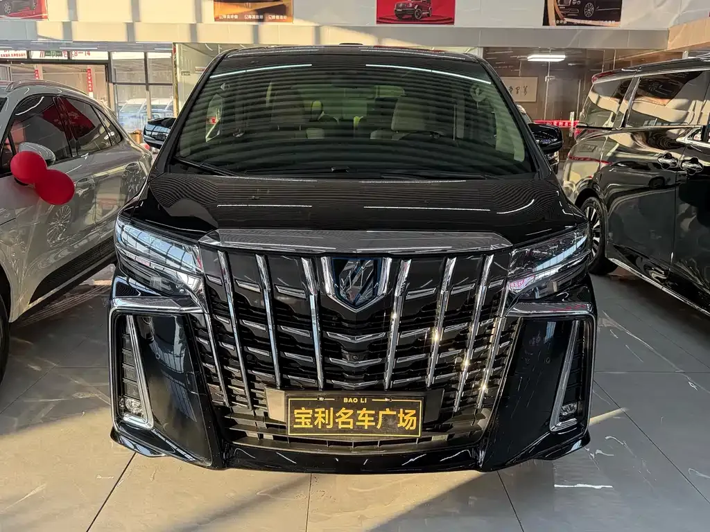 Toyota Alphard 2022 из CN, фото 1
