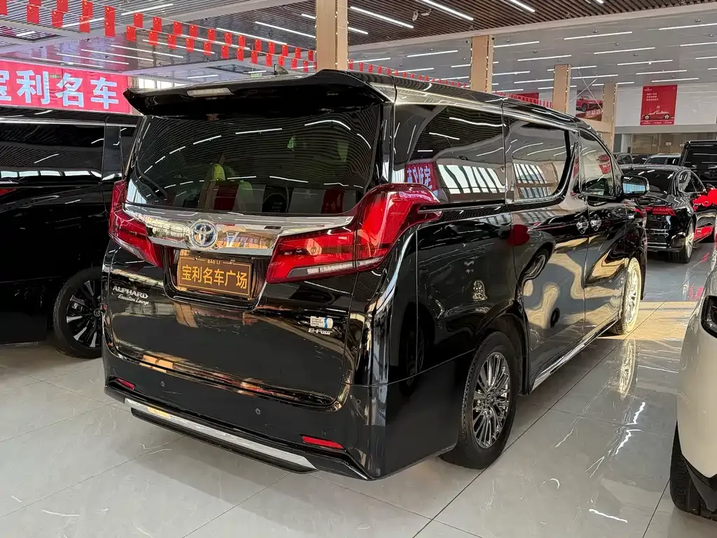 Toyota Alphard 2022 из CN, фото 4