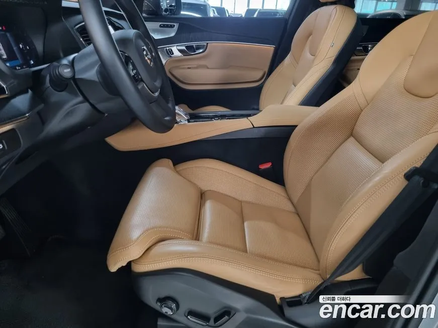 Volvo XC90 2025 из KR, фото 10