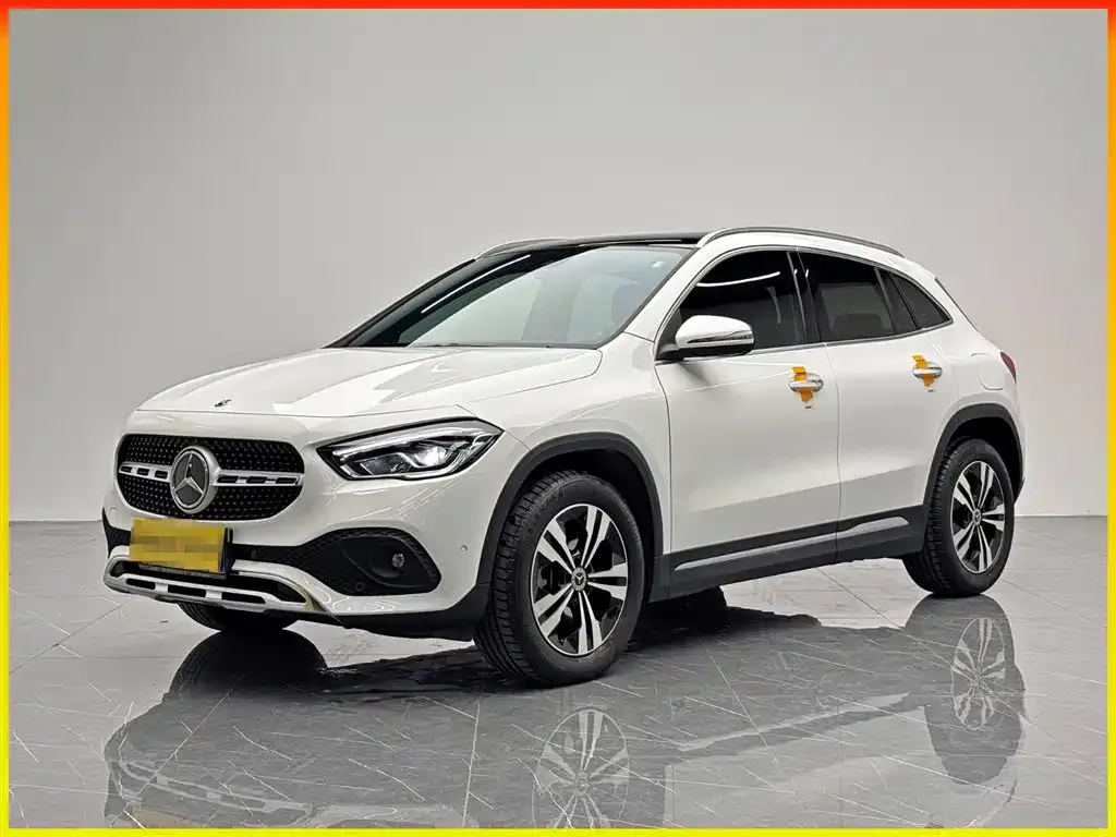 Mercedes-Benz GLA — фото 1