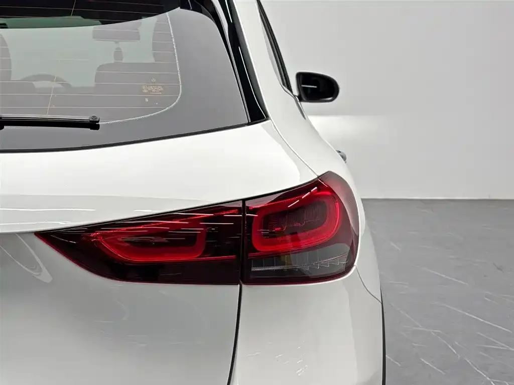 Mercedes-Benz GLA — фото 10