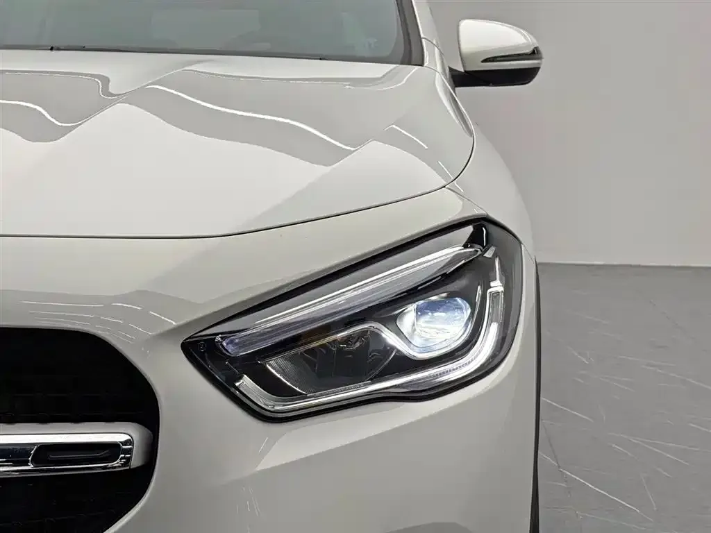 Mercedes-Benz GLA — фото 9