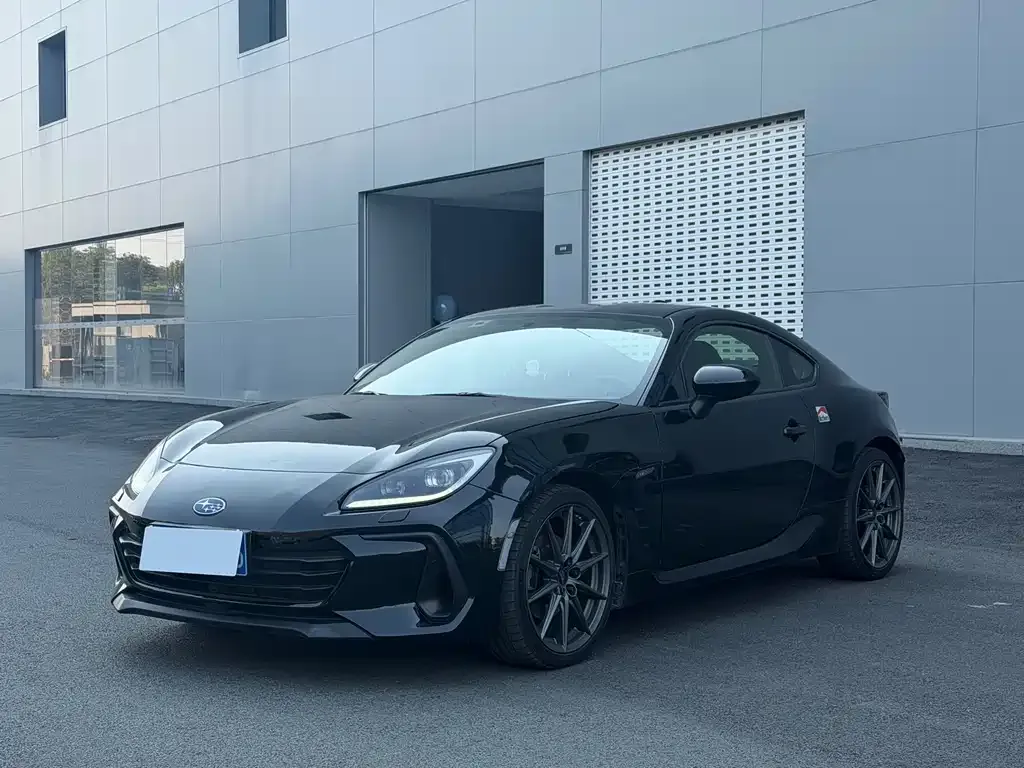 Subaru BRZ — фото 1