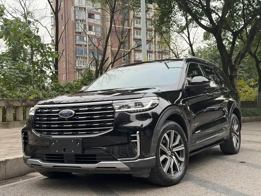 Ford Explorer 2024 из CN, фото 1