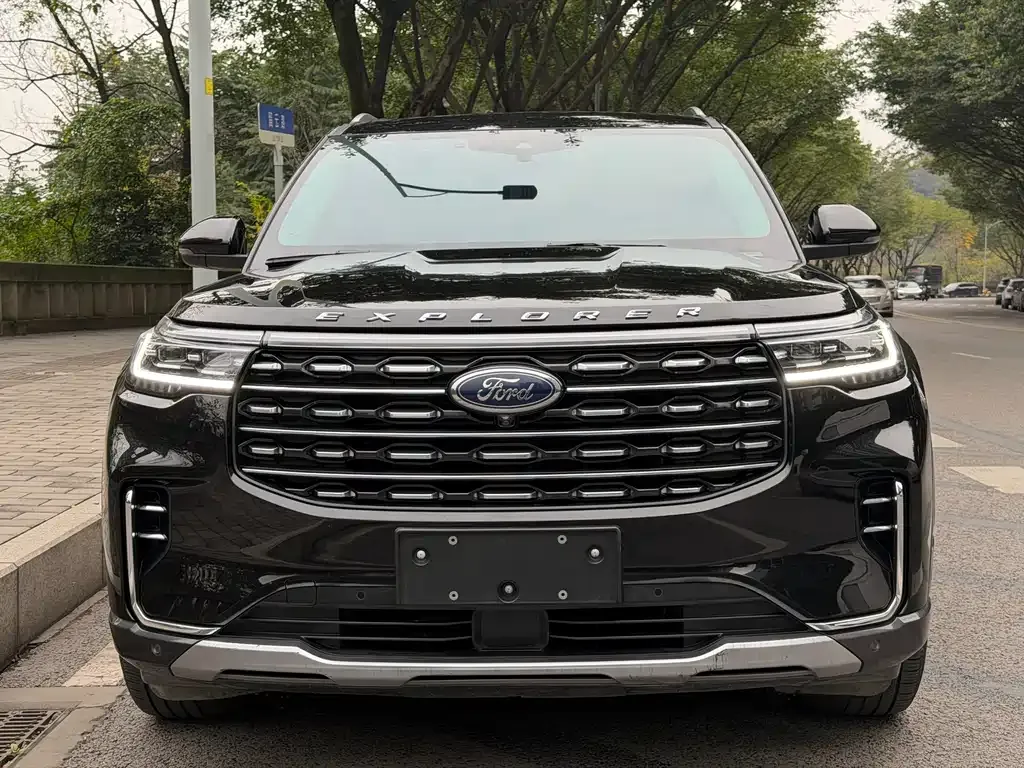 Ford Explorer 2024 из CN, фото 3